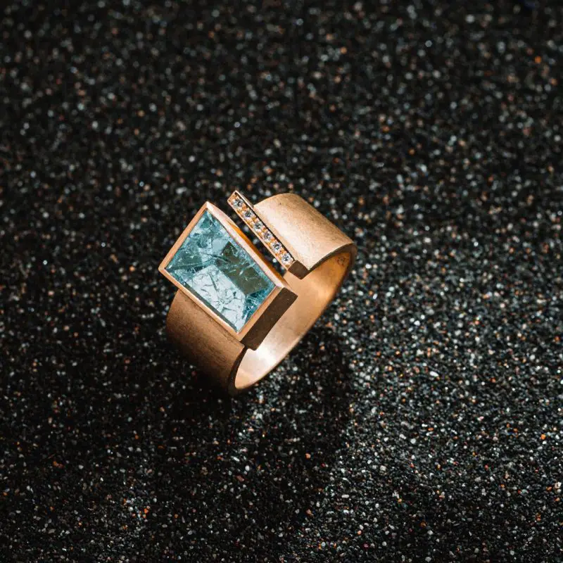 Goldring mit Aquamarin